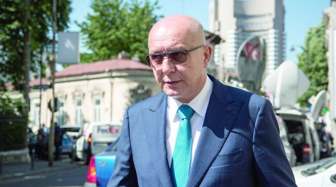 puiu popoviciu s a predat dar e greu de extradat