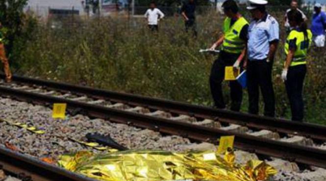 socant socrul tinerei insarcinate care si a ucis cele trei fetite a fugit cu banii de inmormantare oferiti de primarie