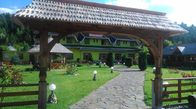 activitatea unei pensiuni din maramures suspendata dupa ce 18 persoane s au imbolnavit