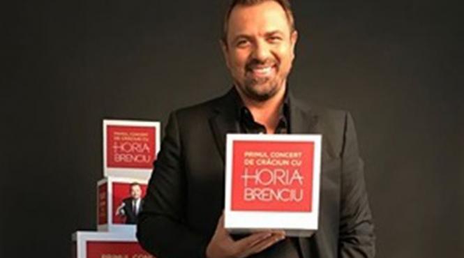 horia brenciu suplimenteaza cadourile pentru primul sau concert de craciun de la sala palatului