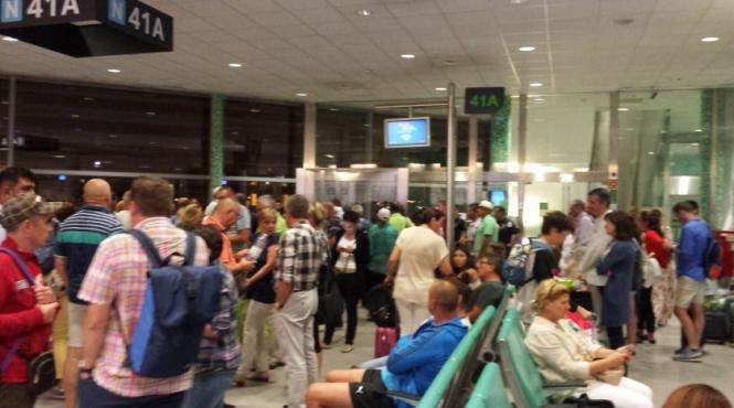 o aeronava tap i a preluat pe romanii blocati de mai multe zile in lisabona si a decolat spre bucuresti