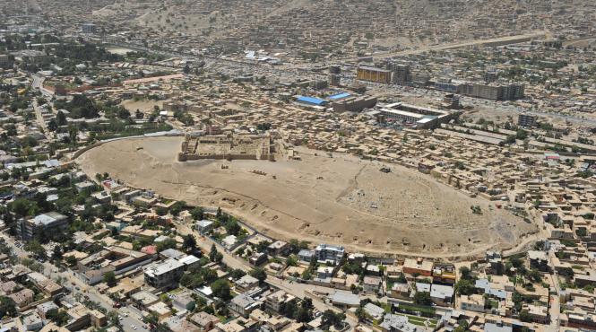 atentat sinucigas langa ambasada statelor unite din kabul cinci morti si noua raniti