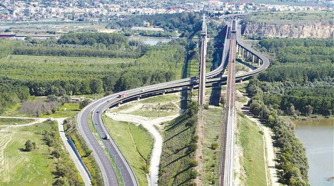 cnair incepe lucrari de intretinere pe podurile fetesti si cernavoda lucrarile se deruleaza pe timp de noapte pana pe 8 septembrie