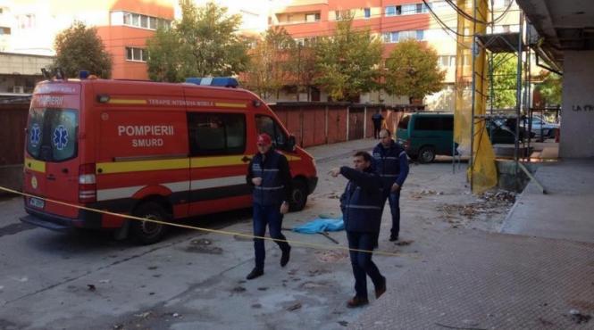 un barbat de 45 de ani s a aruncat de la etajul 10 al unui hotel dupa ce a ramas fara serviciu