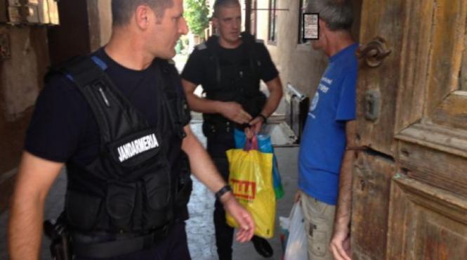 alerta in parc veniti repede vrea sa rapeasca un copil gestul jandarmilor care au intervenit a uimit o tara intreaga