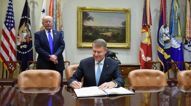 armata de globetrotteri a statului la dieta cu caviar si dom perignon