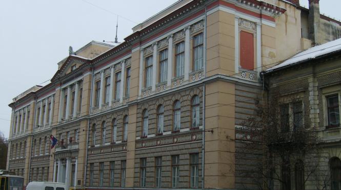 cluj biroul unui profesor al universitatii tehnice banuit de luare de mita perchezitionat