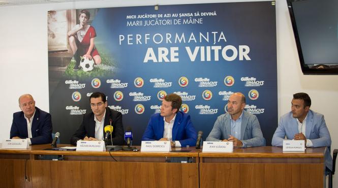 reactie frf despre numirea noului selectioner in acest moment nu este adevarata varianta cosmin contra