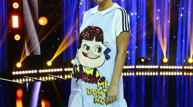 delia imbraca cele mai spectaculoase si amuzante tinute pentru noul sezon iumor