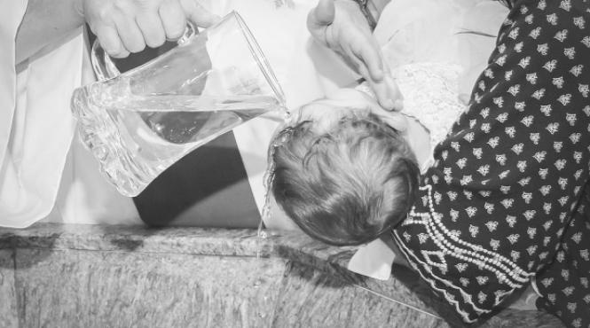 ce spun medicii legisti in cazul bebelusului mort la scurt timp dupa ce a fost scos din cristelnita