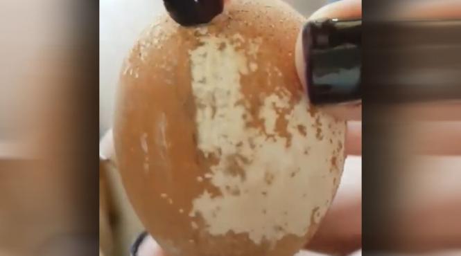 video oua expirate vopsite si restampilate descoperite de o femeie din neamt