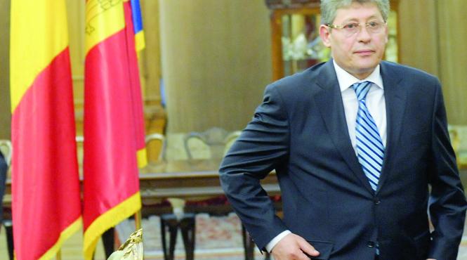 dodon este amenintat cu suspendarea