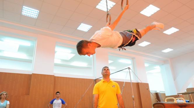 elevii din teleorman pot participa la orele de sport cu o conditie