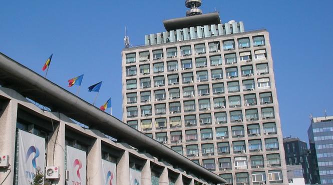 barbatul care a injunghiat mortal un politist s a sinucis in celula in care era incarcerat