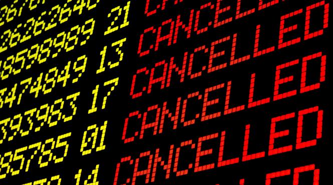 o companie aeriana tocmai a dat faliment 110 000 de turisti sunt blocati in aeroporturi