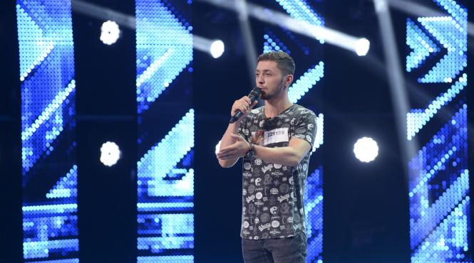razvan alexa revine pe scena x factor pentru a treia oara