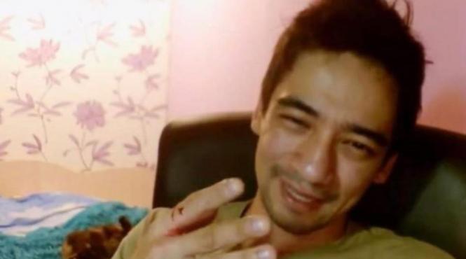 un blogger rus si a filmat moartea in direct dupa ce s a lasat muscat de un sarpe mamba