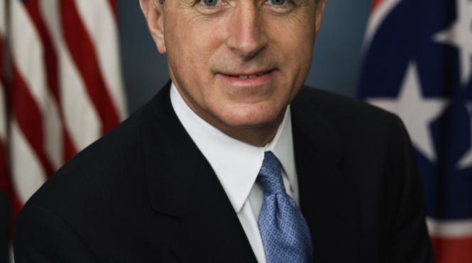 bob corker casa alba este un centru de ingrijire pentru adulti