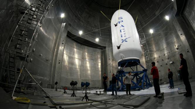 spacex a lansat cu succes 10 sateliti de telecomunicatii