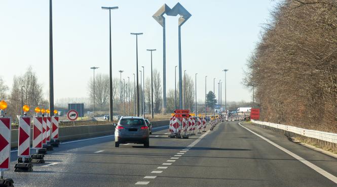 franta va mentine controalele la frontiere pana la 30 aprilie 2018