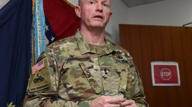 general dat afara pentru flirt