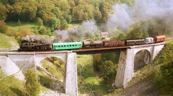 unic pe plaiuri mioritice semeringul banatean