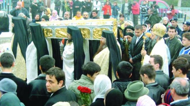patriarhia procesiunea calea sfintilor se amana pentru joi din cauza vremii nefavorabile