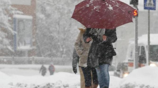 cod portocaliu de vant puternic si ninsori viscolite la munte de duminica dimineata disconfort termic in nordul si centrul tarii