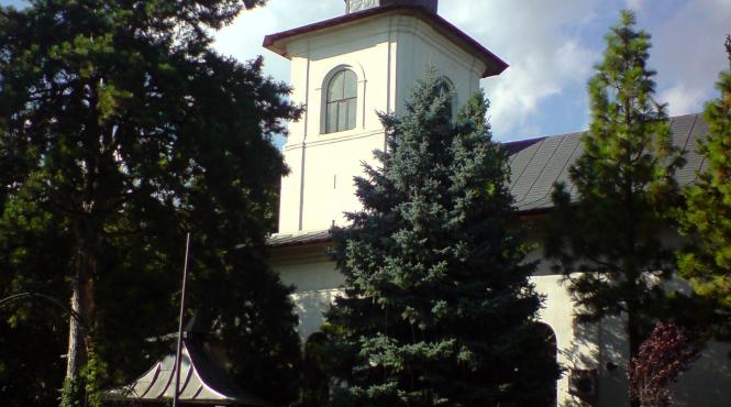 biserica din botosani care este mutata de la un sat la altul