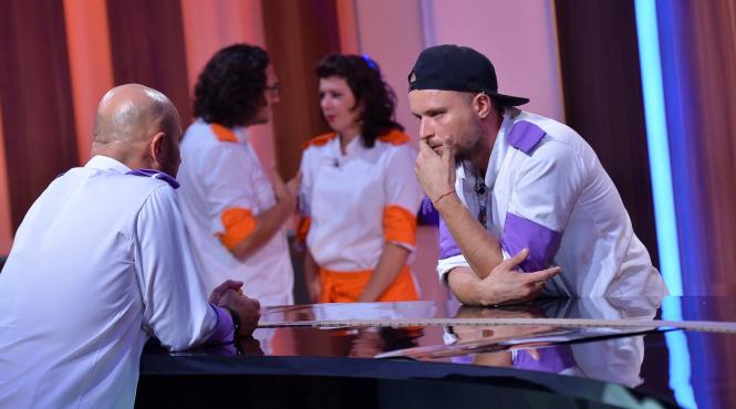 dispute tensionate preparate rafinate si o alta eliminare din echipa portocalie la chefi la cutite show ul a fost lider de piata