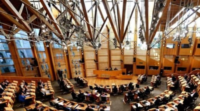 parlamentul scotian evacuat dupa primirea unui pachet suspect de catre un ales local