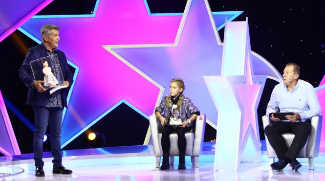 duckadam vorbeste despre cel mai pretios lucru din locuinta sa este o papusa pe care am primit o de la bunica