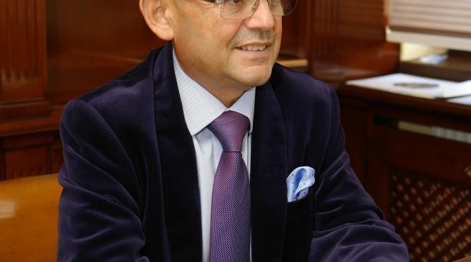 prof dr dafin fior muresanu noul presedinte al federatiei europene a societatilor de neuroreabilitare