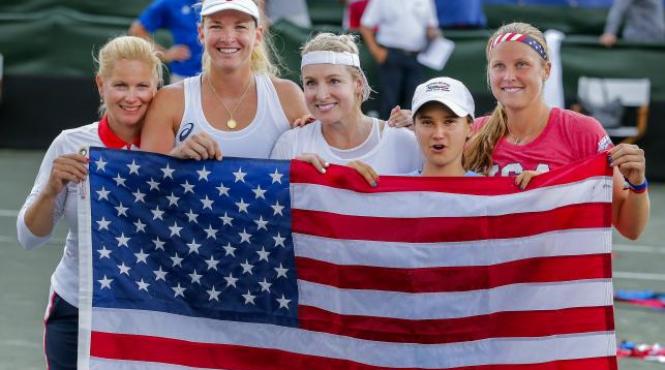 tenis echipa sua incearca sa castige primul titlu in fed cup dupa 17 ani