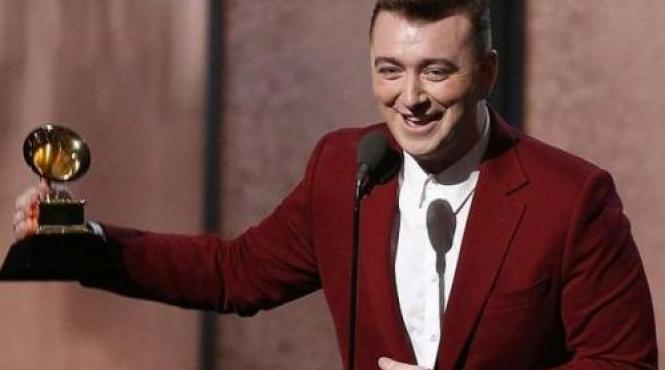 sam smith a ajuns pentru prima data pe primul loc in topul billboard 200