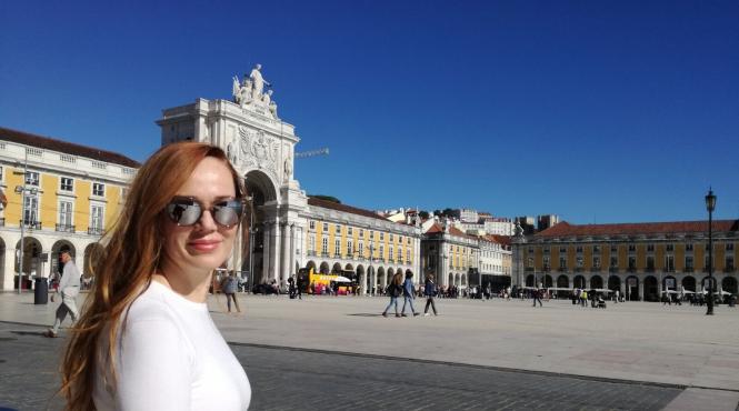 florentina fantanaru vacanta pe coasta atlanticului am plecat la 20 de grade sa ascult fado si sa beau ginjinha cu ciocolata