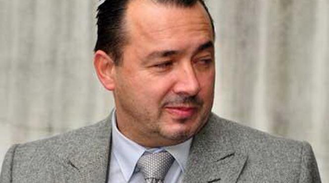 radulescu ii rog pe hotii care mi au furat masina sa o aduca inapoi proiectele legilor justitiei sunt la mine