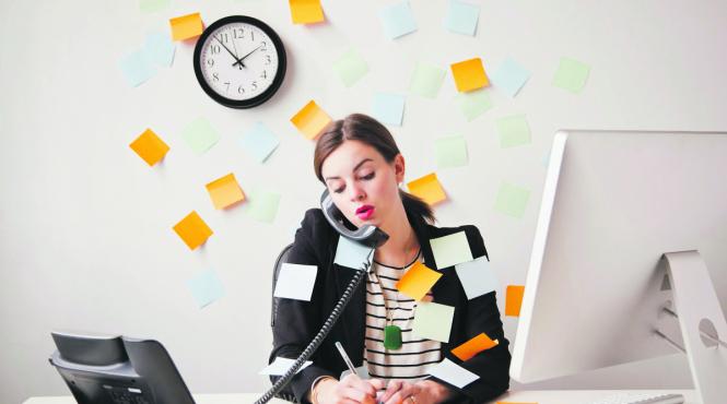 ce patesti daca stai ore in sir la birou