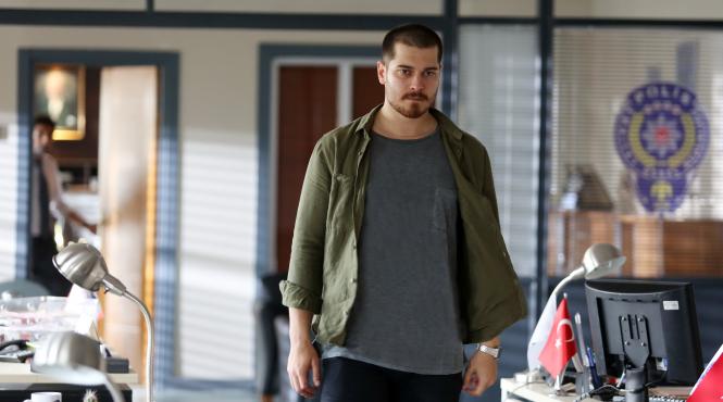 cagatay ulusoy mesaj emotionant pentru fanii din romania