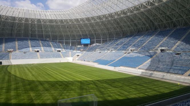 carpeala romaneasca noul stadion din craiova in reparatii