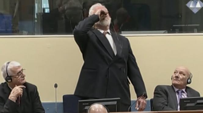 video un general croat a baut otrava in fata judecatorilor tribunalului de la haga care l au condamnat la 20 de ani de inchisoare