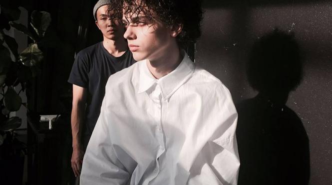 unul dintre cei mai buni manechini este un pusti de 17 ani din bistrita