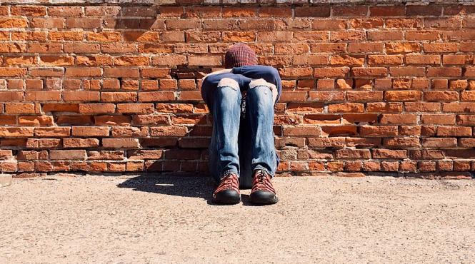 inca un elev de liceu ajunge in spatele gratiilor adolescentul isi santaja si agresa colegii