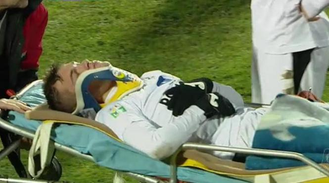 gaz metan medias cs universitatea craiova 0 0 meci cu scantei si ambulanta pe gazon la medias