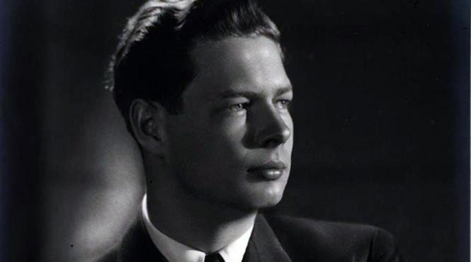 masina cu trupul neinsufletit al regelui mihai i a ajuns la castelul peles