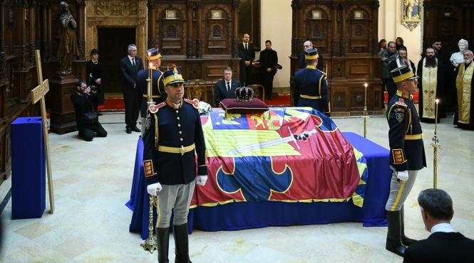 slujba la castelul peles pentru regele mihai i