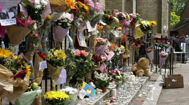 ceremonie memoriala pentru victimele incendiului de la grenfell