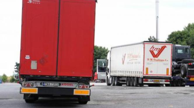 caz misterios in franta un sofer roman de tir a fost gasit mort in masina