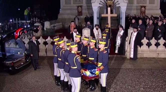 regele mihai i va fi inmormantat astazi in noua catedrala din curtea de arges