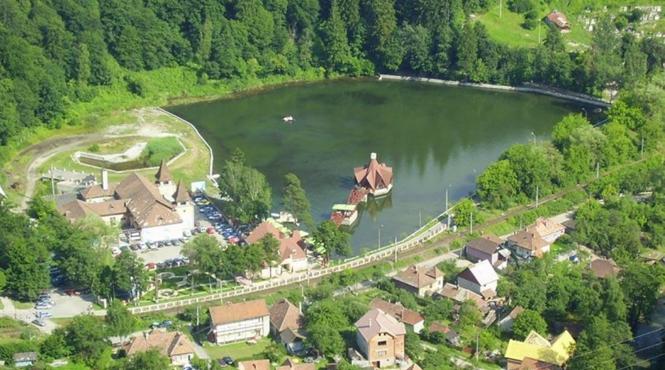 statiuni balneare din romania mica elvetia din carpati